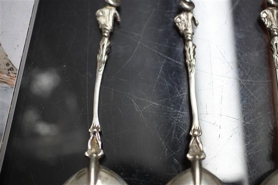 Set of six Victorian silver shaped dessert spoons 8.5 oz.